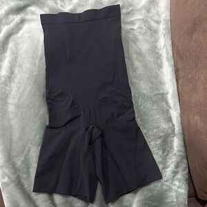 HALARA Black Activewear Shorts